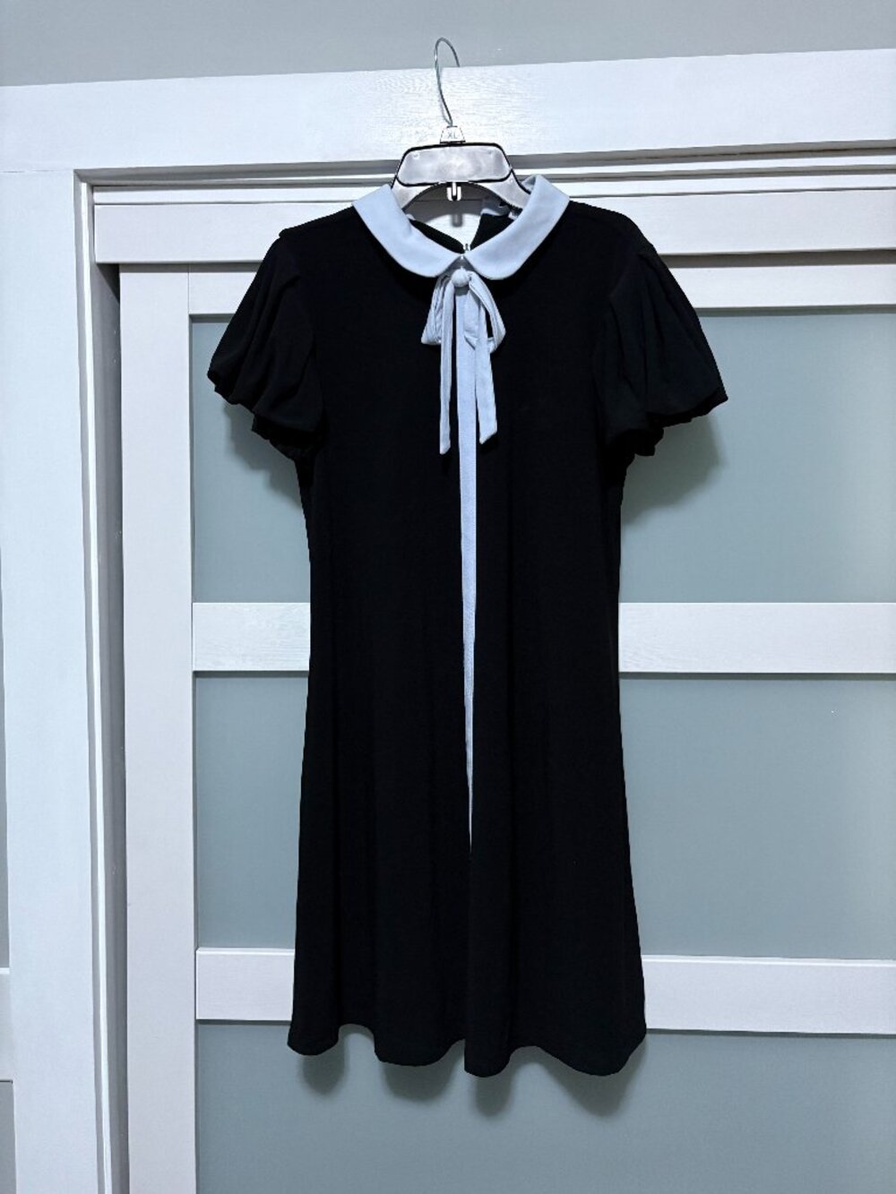 CeCe sz Small S Ladies Uniform Costume Black White Collar Dress EUC